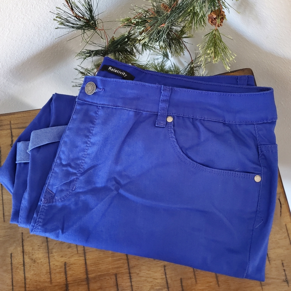 Relativity CAPRI Cobalt Blue Pants NWT
